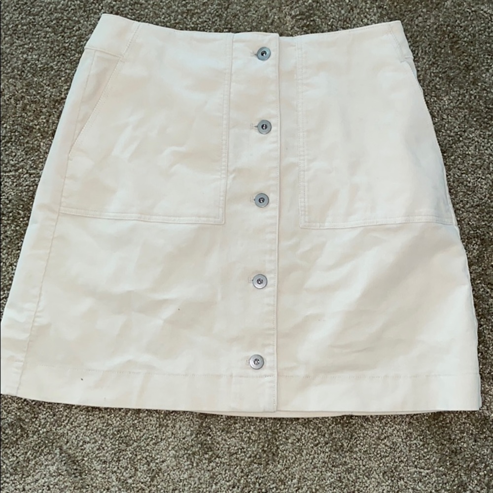Brand New uniqlo cream corduroy skirt